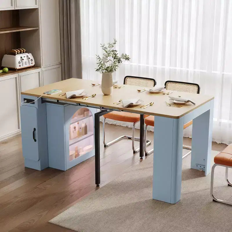 Uitschuifbare eettafel met verwijderbare middenbladen en stopcontact, geschikt voor maximaal 6 personen