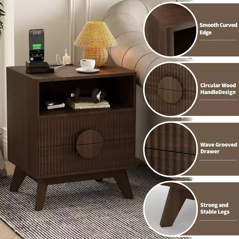 Moderne Geribbelde Nachtkast met Oplaadstation, Houten Bedtafel met Laden & Opbergplank