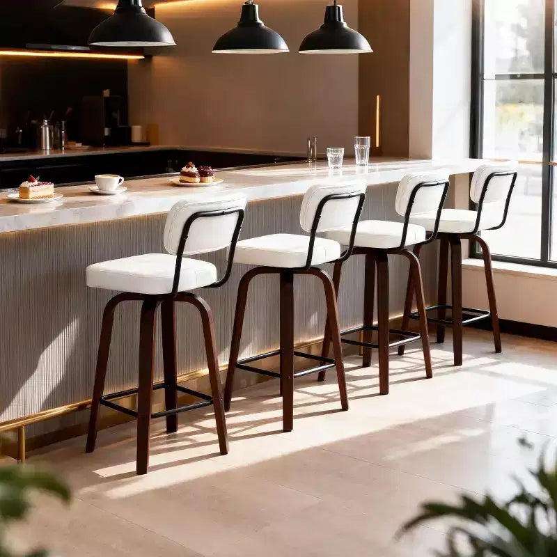Moderner Barhocker 66 cm hoch, PU-Leder mit Rattan-Rückenlehne, 360° Drehung, massive Holzbeine für Kücheninsel & Heimbar