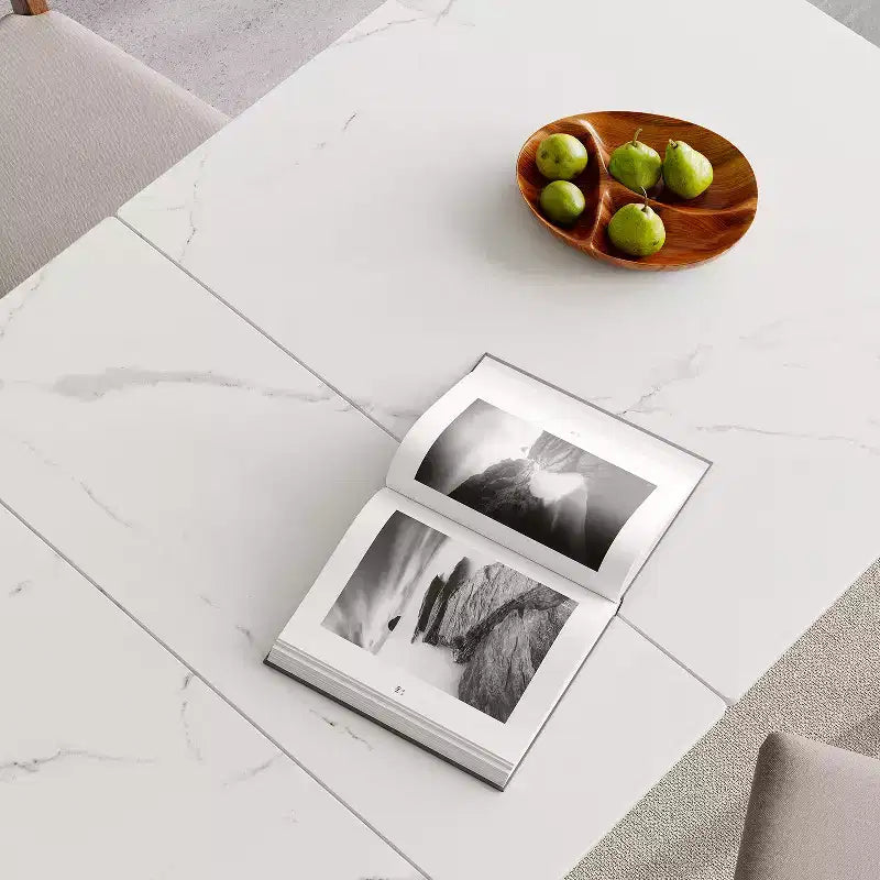 Modern eikenhouten rechthoekige uitschuifbare eettafel met afgeronde hoeken en diagonale poten