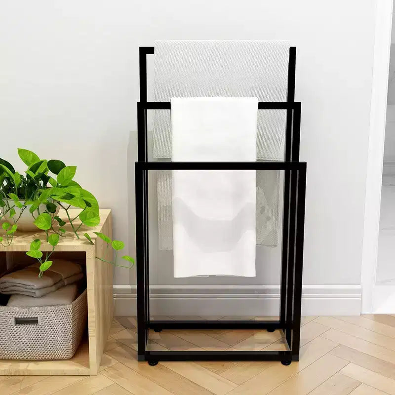 38 Zoll hoher freistehender Handtuchhalter, 3-stöckiger Handtuchtrockner, Stahl-Decken- und Ausstellungsständer für Bad, Schlafzimmer, Whirlpool, Fitnessstudio, Pool
